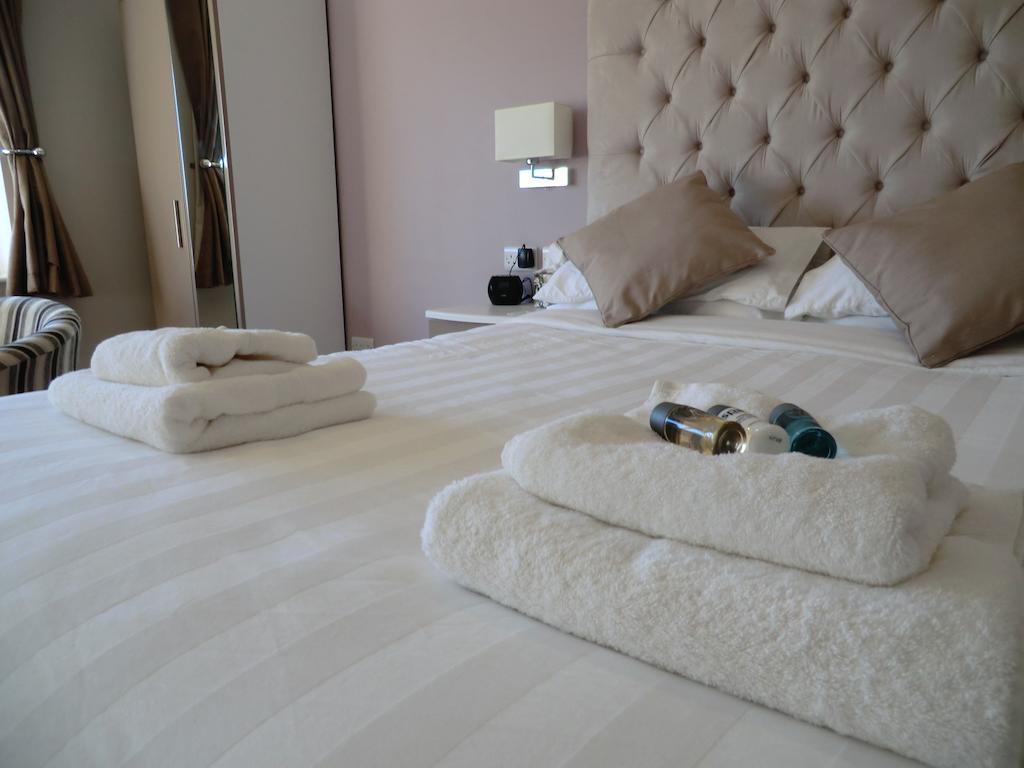 Coombe Dale Accommodation Lulsgate Bottom Quarto foto